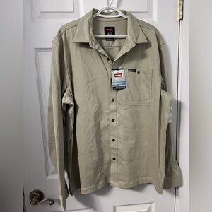 Wrangler Men's Casual Outdoor Button Down Shirt in Light Tan